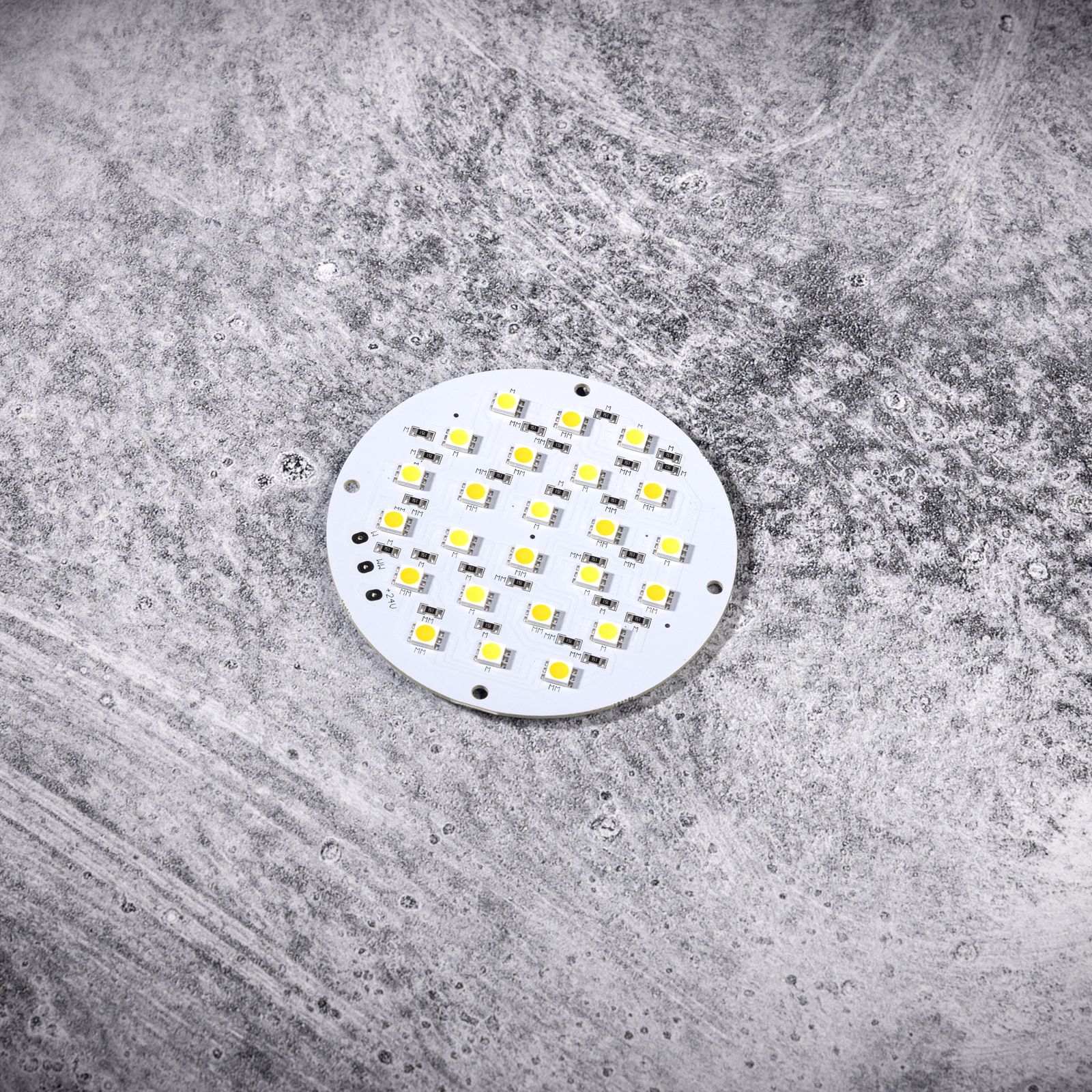 Hybrid CCT (2700k-6500k) Plate Light, 12V, 3 3/8" Diameter