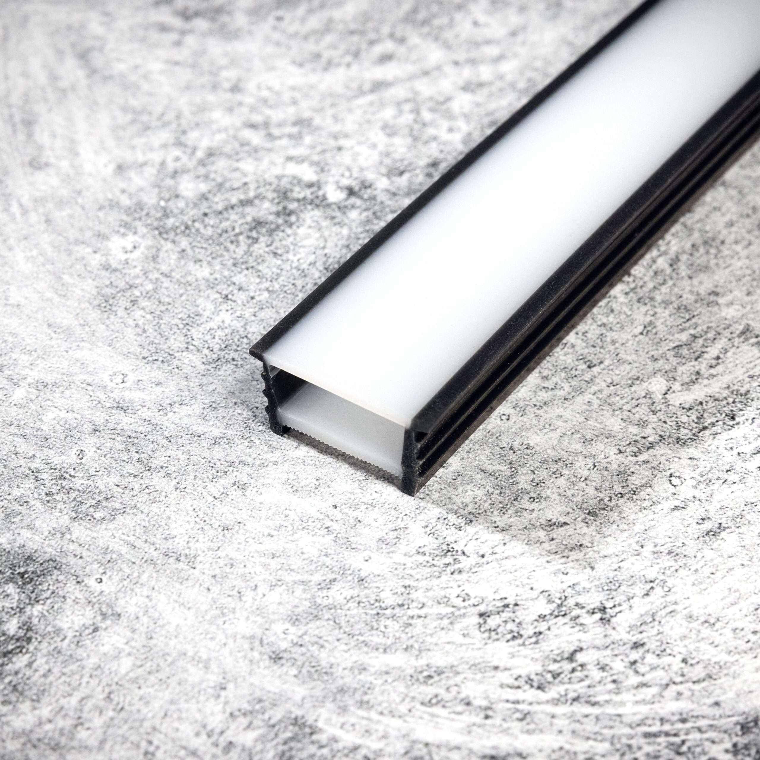 Black Edge, Black Wall, 30MM x 20MM, 30' Roll